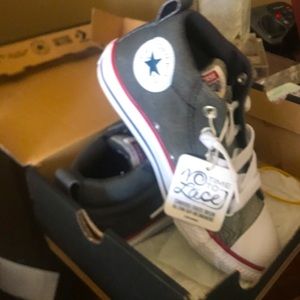 Boys Converse no lace sneakers